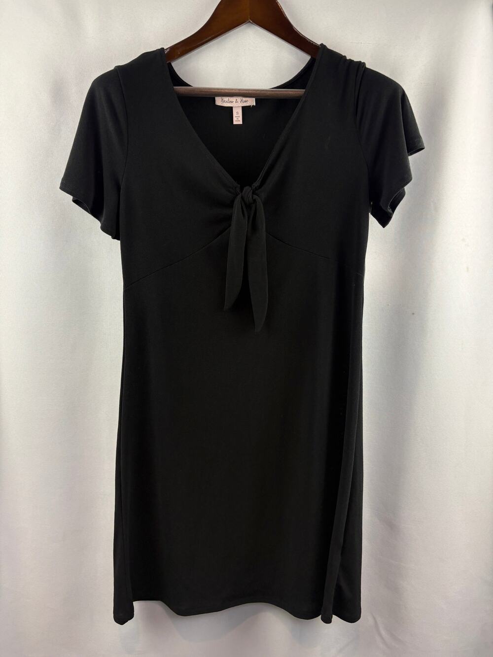 Women’s Harlow & Rose Small Black Midi Dress